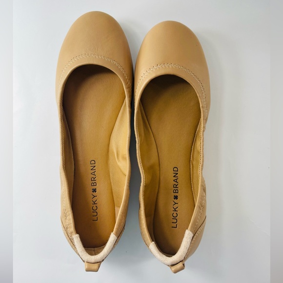 Lucky Brand Tan Flat Size 8M - Picture 3 of 5